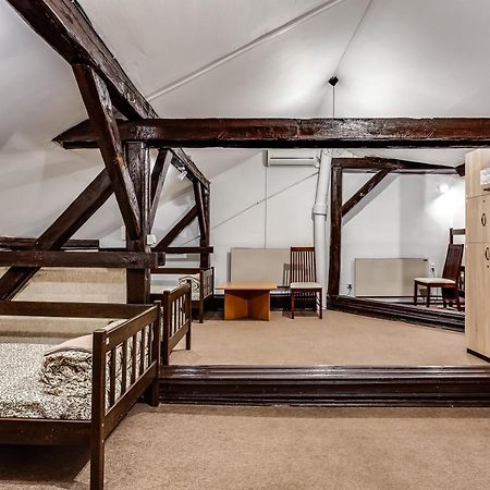 Hostel Seven Lviv Ngoại thất bức ảnh